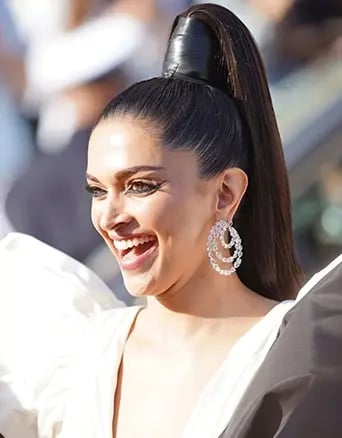 Deepika-Padukone-Cannes-Hairstyle-07