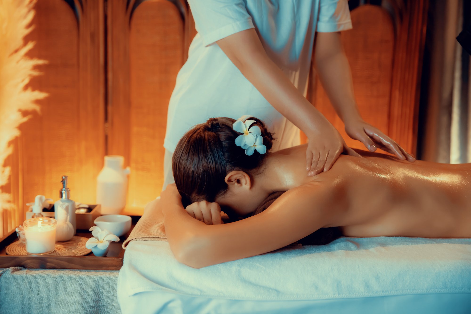 caucasian-woman-customer-enjoying-relaxing-antistress-massage-quiescent