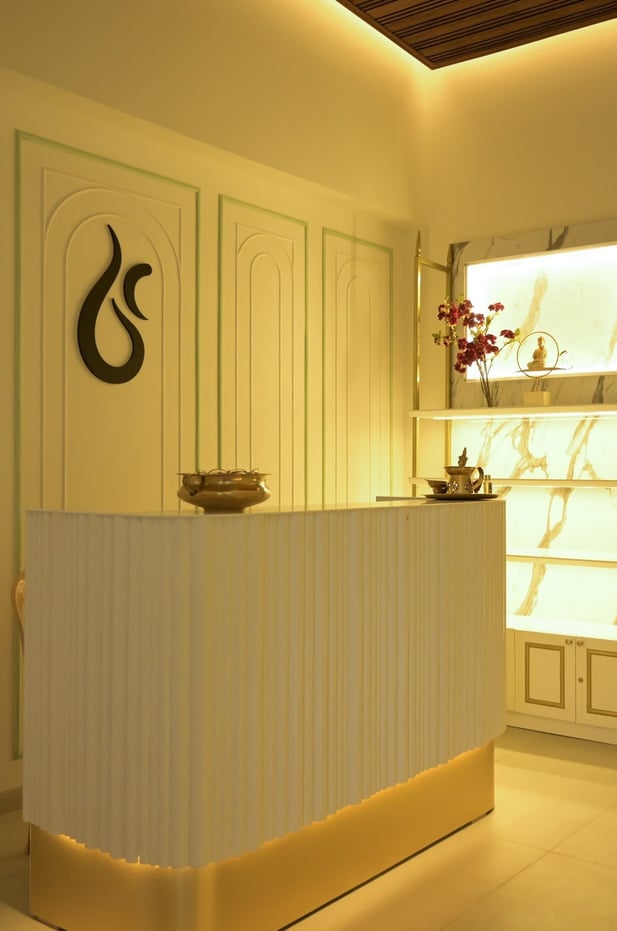 Bodycraft clinic reception desk Bodycraft clinic reception desk
