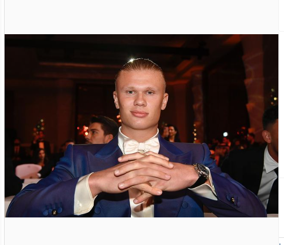 Slicked-Back Ponytail