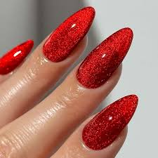 Velvety red nails Desgin