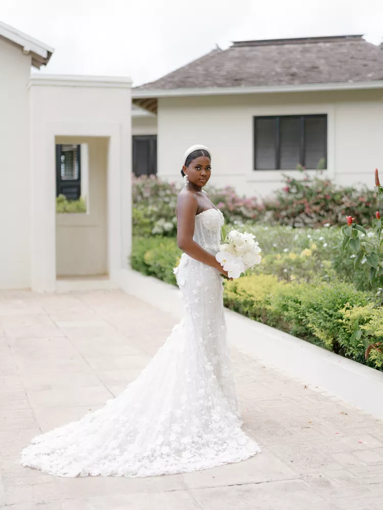 Chic Headband Hairstyle