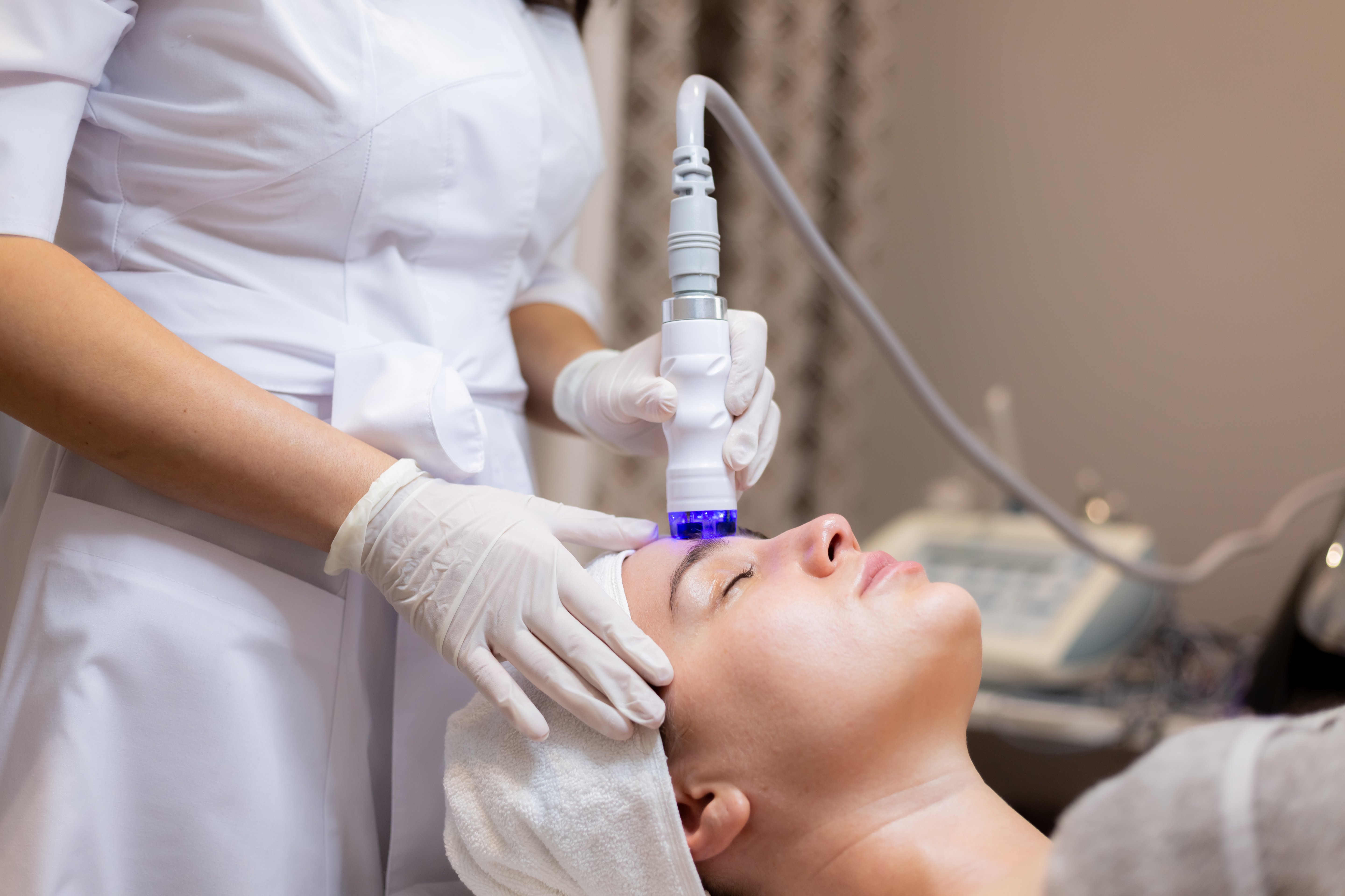 young-beautiful-girl-lies-beautician-s-table-receives-procedures-1