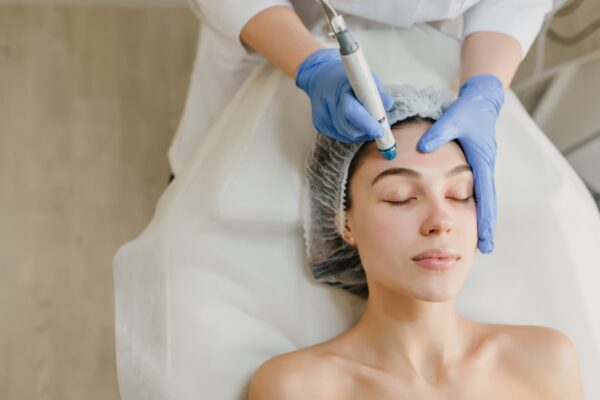 Dry eyelids treatment - Hydra Medi Facial