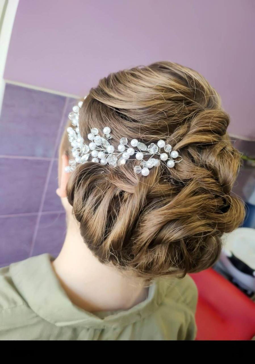 Indian Engagement Hairstyles: Stunning Looks for Your Special Day