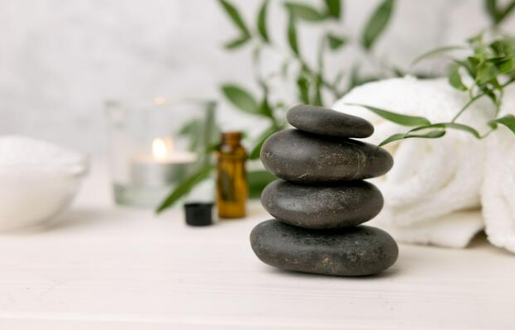 How​‍​‌‍​‍‌​‍​‌‍​‍‌ Does Hot Stone Massage Work? A Simple and Friendly Guide