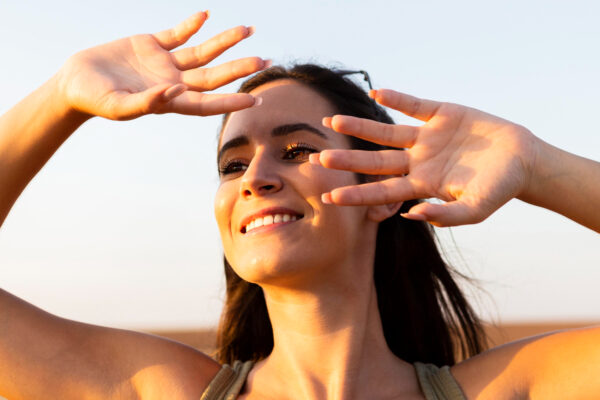 Shielding face with sunblock protection